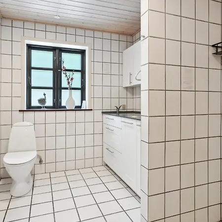Feriehus Hyggeligt Hjem I Med Wifi Bække